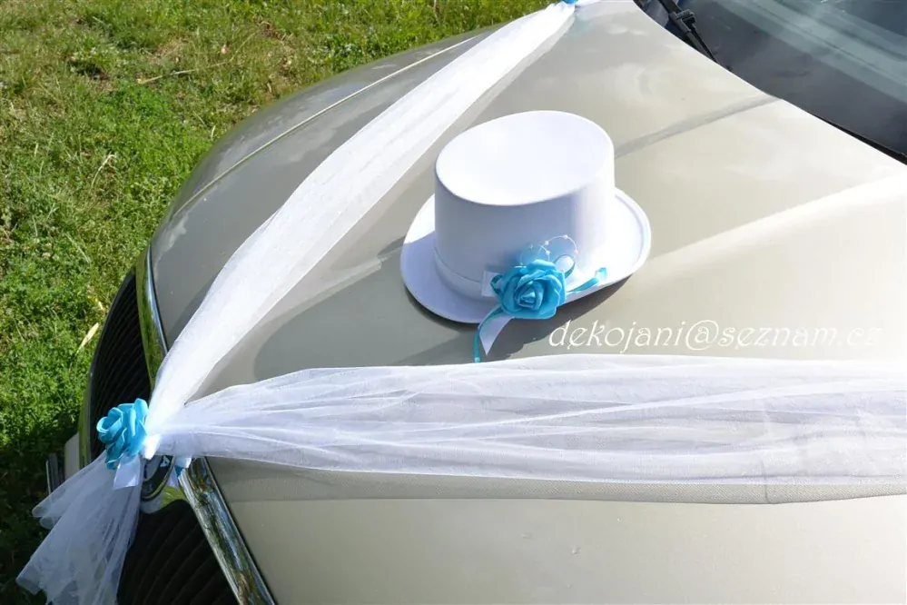 Dekorace na auto nevěsty